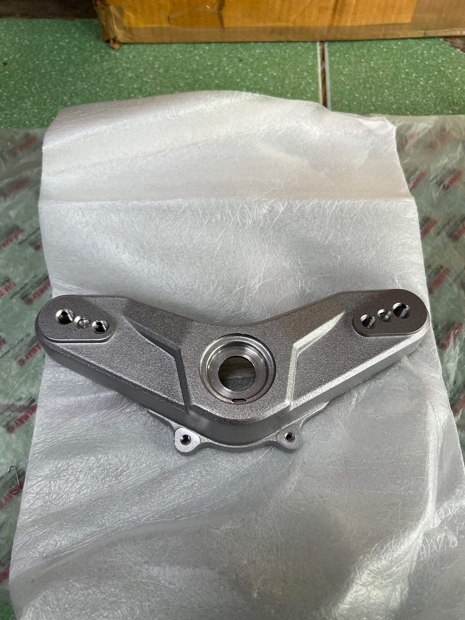 Chảng ba ghi đông underbone X1r yamaha Chính hãng