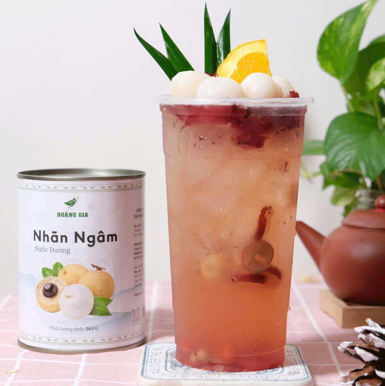 Nhãn ngâm Hoàng Gia lon 565g