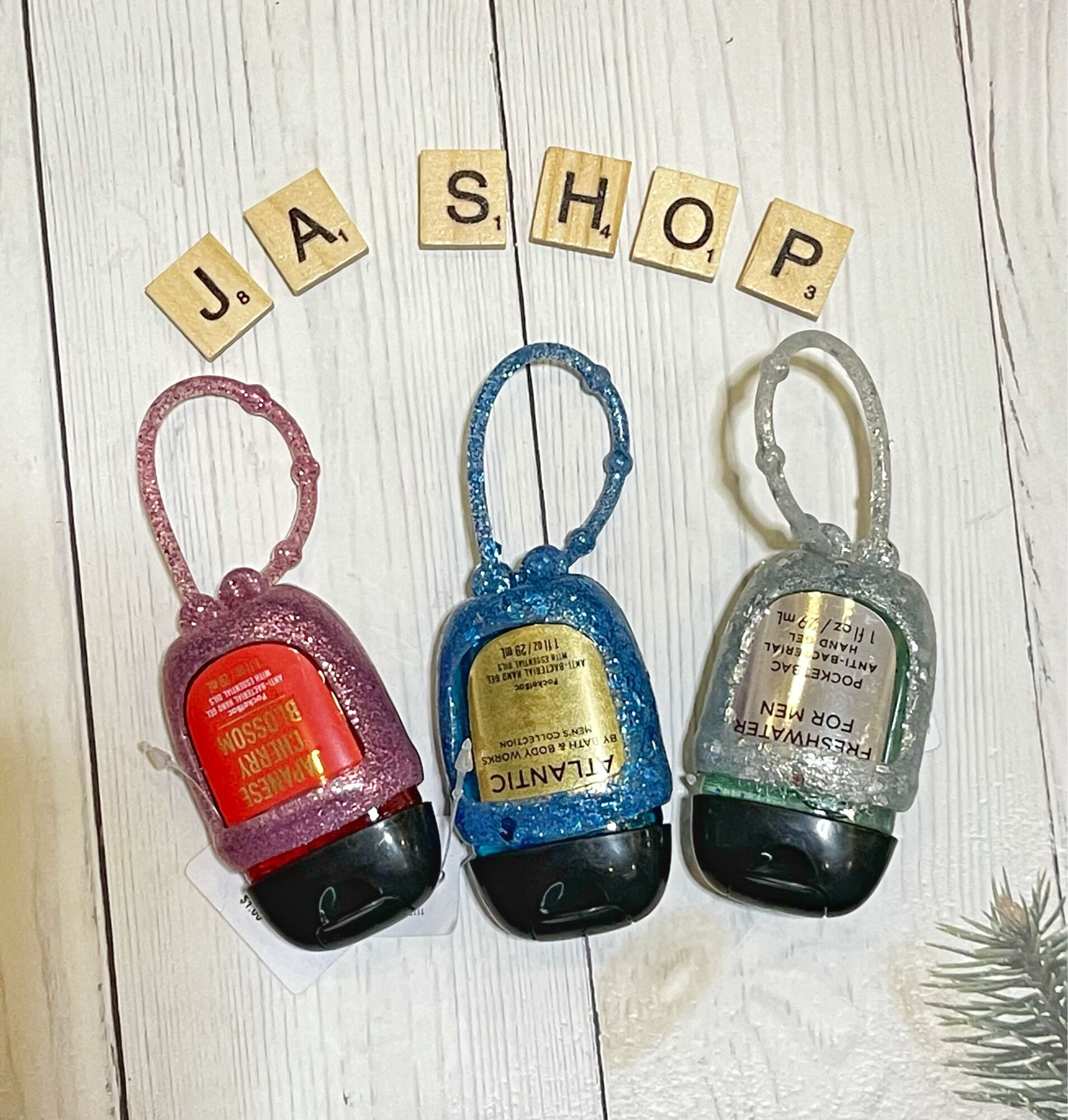 [HCM] Móc Treo Nước / Gel Rửa Tay Khô Bath & Body Works Xinh Xắn Tiện Dụng Hàng Chính Hãng (Màu ngẫu nhiên)