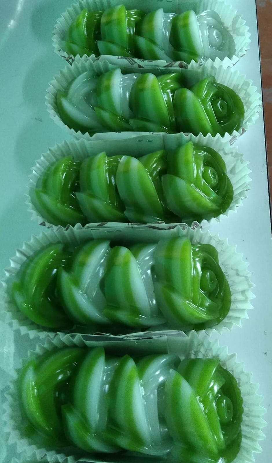 bộ 10 khuôn silicon hoa hồng 7cm