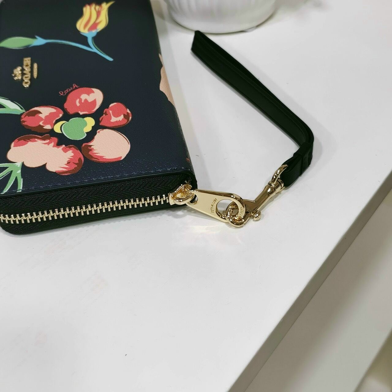 Ví C🅾️ACH Long Zip Around Wallet da thật chuẩn xịn xò