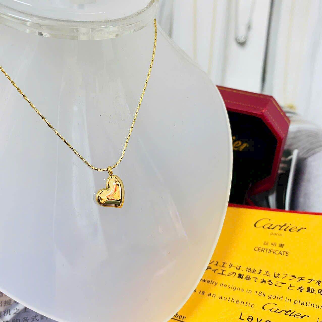 Dây chuyền titan mạ vàng mặt trái tim