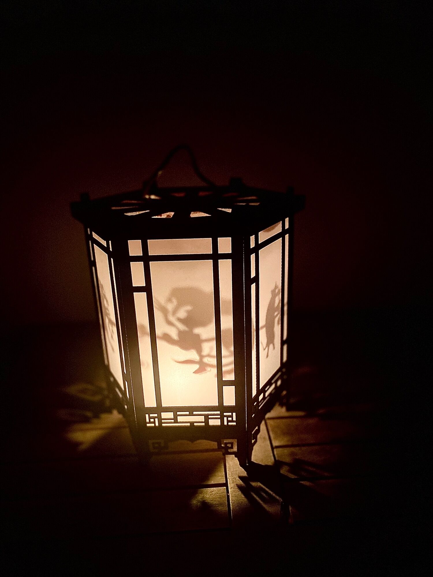 Đèn kéo quân gỗ ( Hình quay Đám cưới Chuột) cao 24cm