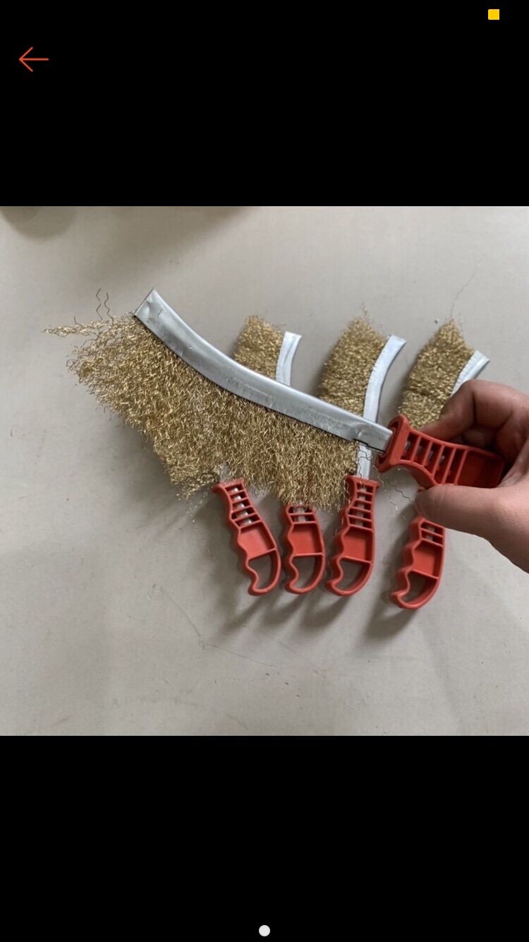 Combo 5 chiếc bàn chải sắt đánh rỉ cán nhựa đỏ , chổi cọ sắt cầm tay đánh rỉ