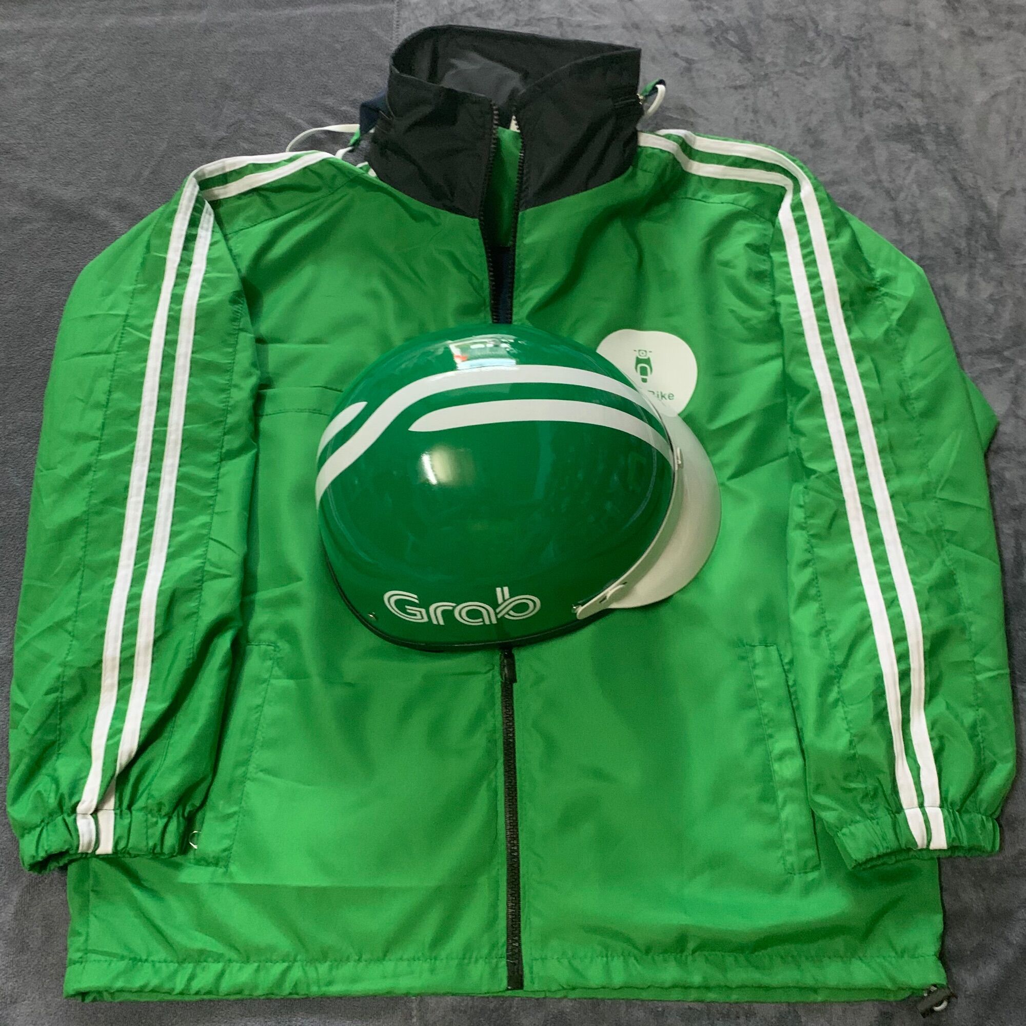 Combo áo và nón grabbb mẫu 💥 2016💥(gồm 1 áo khoác và 1 nón bảo hiểm )