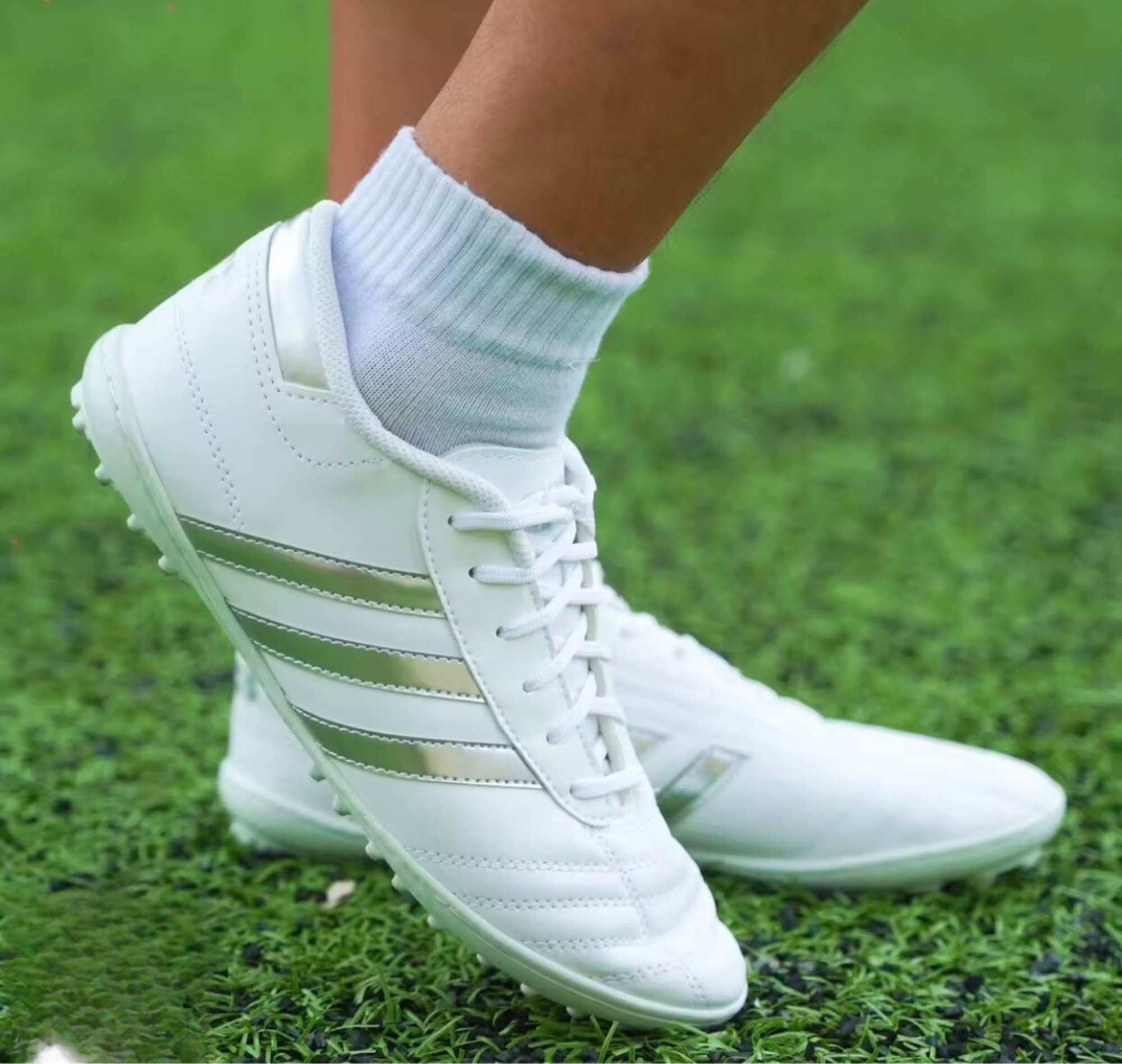 Giày đá bóng sân cỏ nhân tạo size 39-45