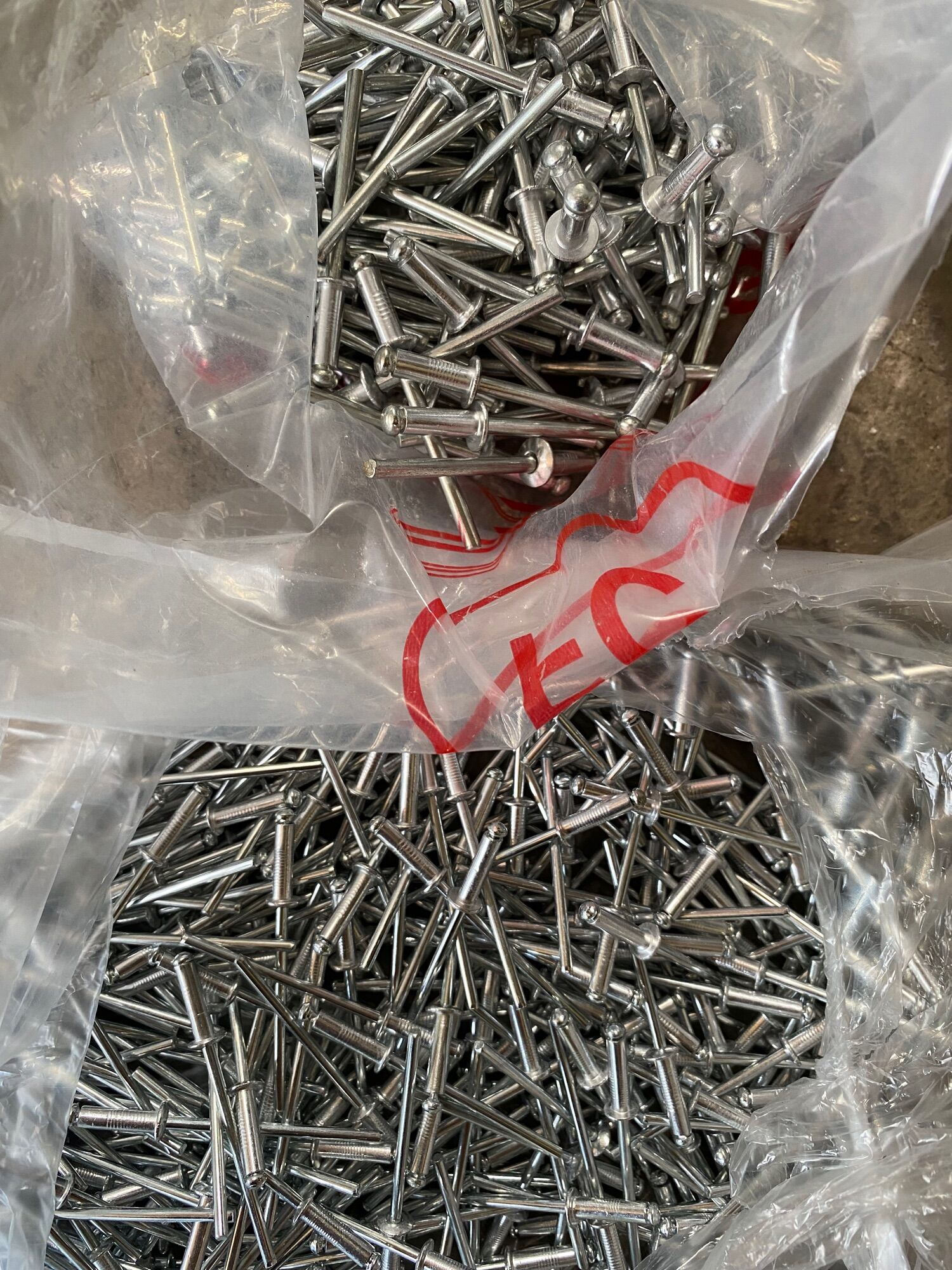 100g Đinh rút, Đinh rive nhôm dài 4 phân, 5 phân