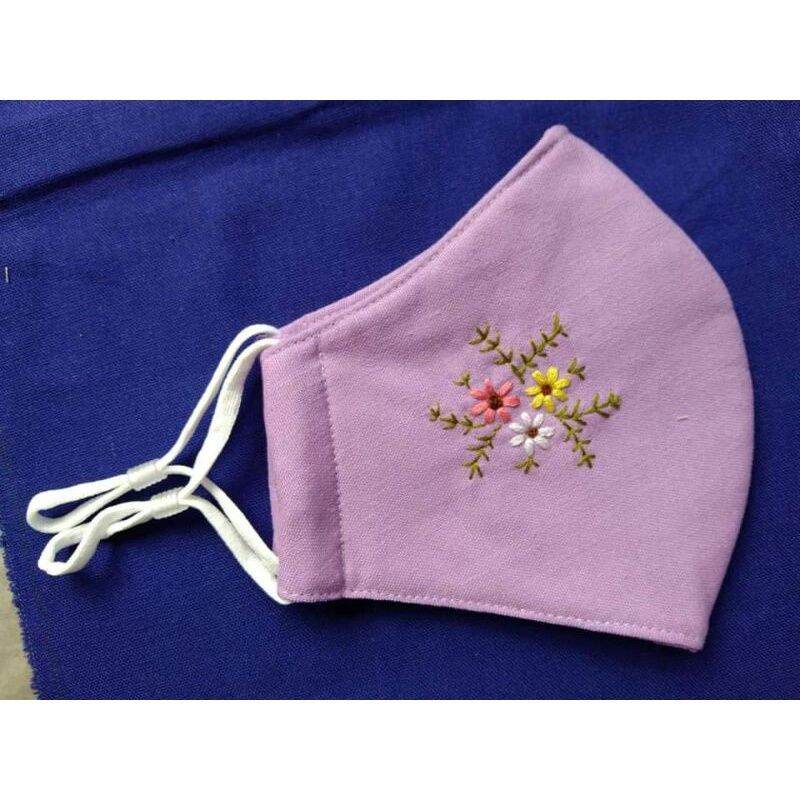 Khẩu trang thêu tay vải linen