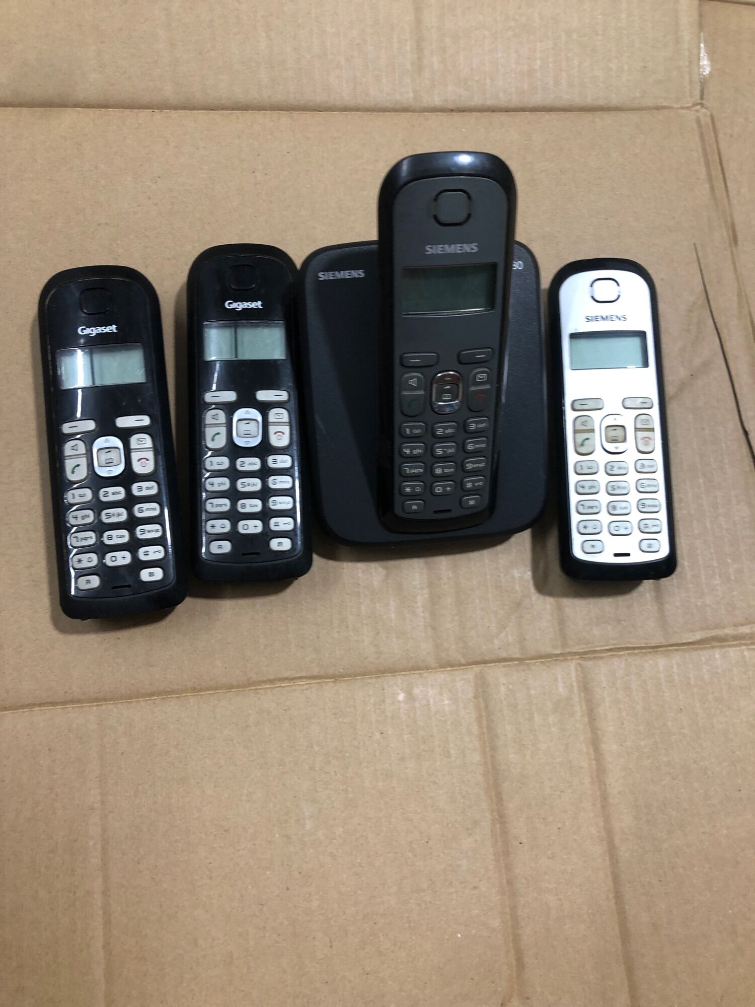 Điện thoại mẹ bồng con panasonic kx-tg1311
