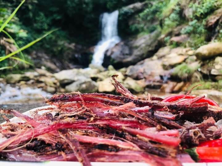 THỊT LỢN GÁC BẾP nhà jerky meat  CHUẨN VỊ TÂY BẮC 1KG TẶNG KÈM CHẨM CHÉO