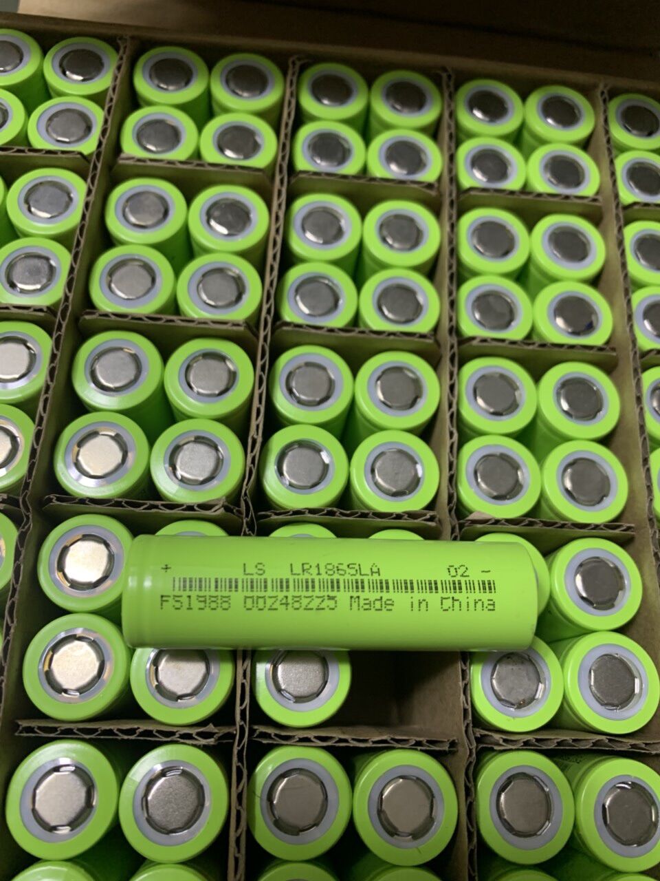 Pin lishen 2000mah dòng xả cao( hàng mới)