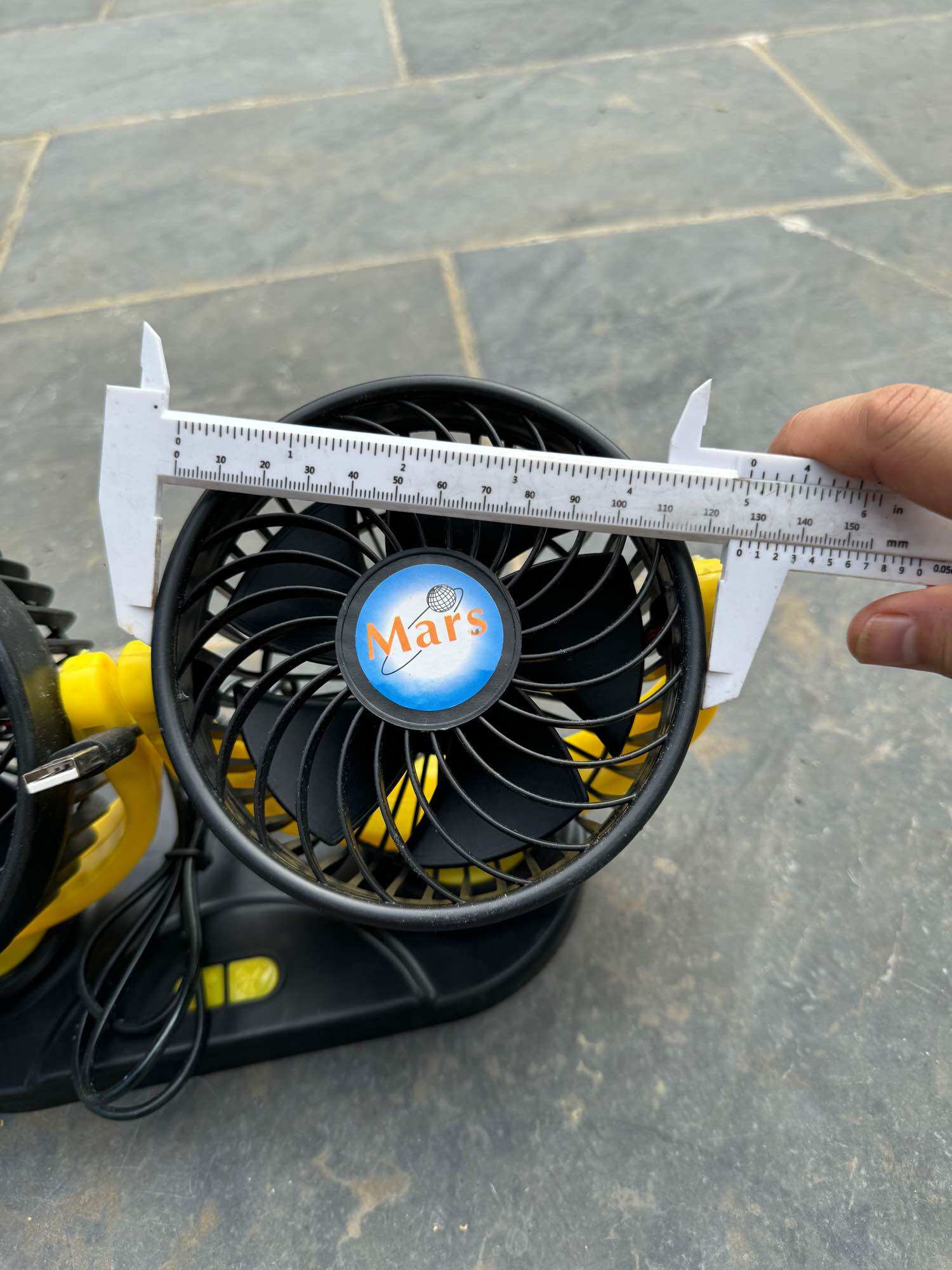 Quạt đôi Usb dùng trên ô tô