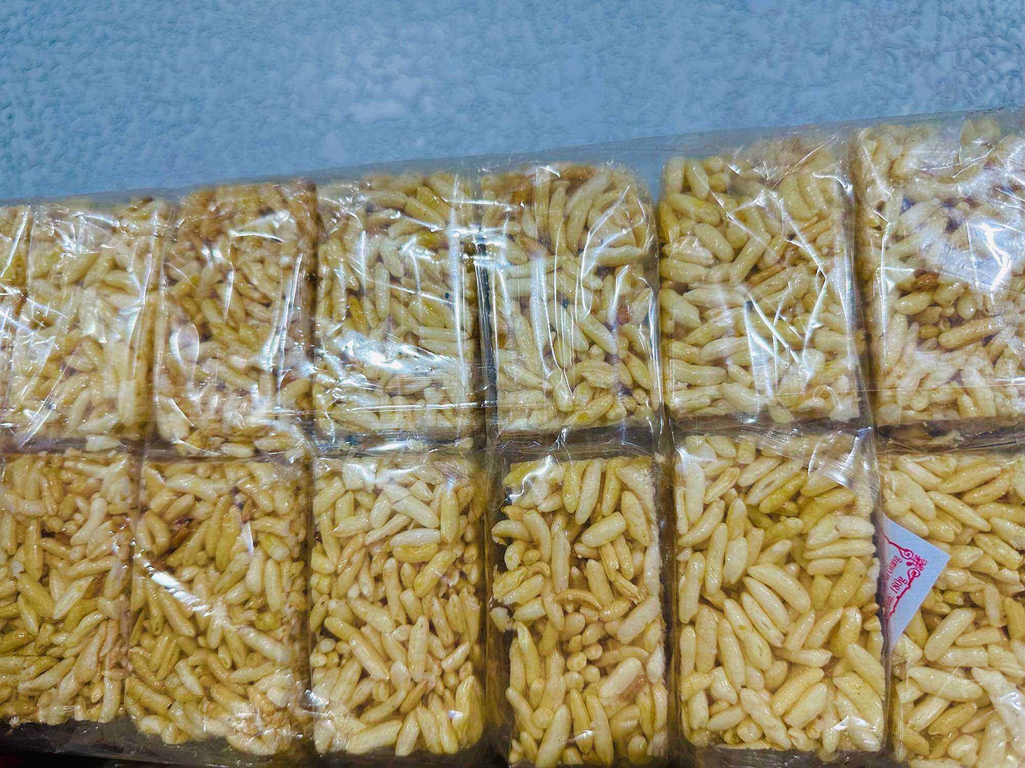 Cốm gạo miền Tây thơm ngon (Bịch 10 miếng)