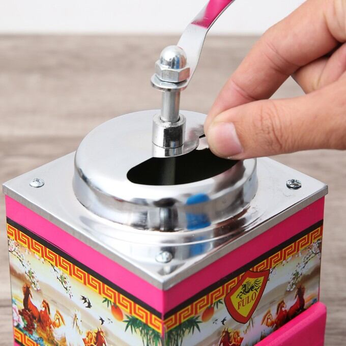 Dụng Cụ Xay Tiêu Quây Tay