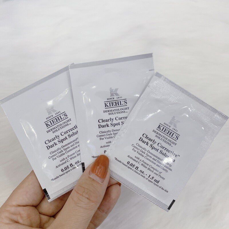 Tinh chất KIEHL'S CLEARLY CORRECTIVE DARK SPOT 1.5ml