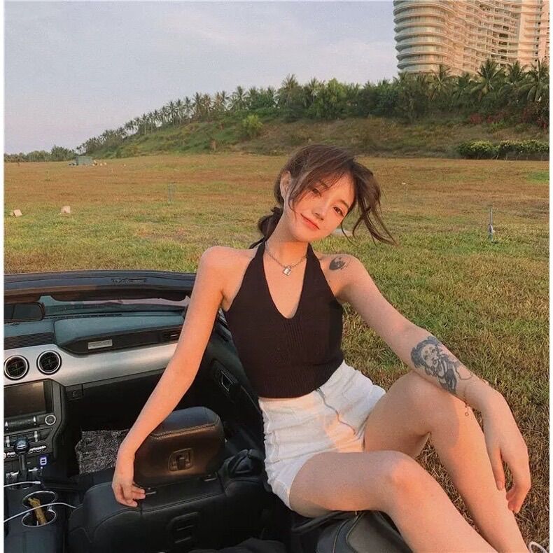 Áo crop top cột dây nơ cổ i8