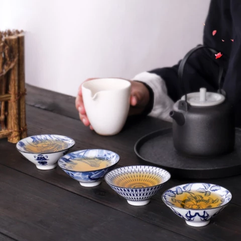 tách trà hoa kiểu nhật