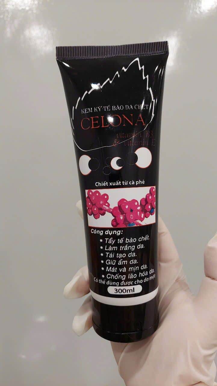 Tẩy tế bào chết CELONA 300g