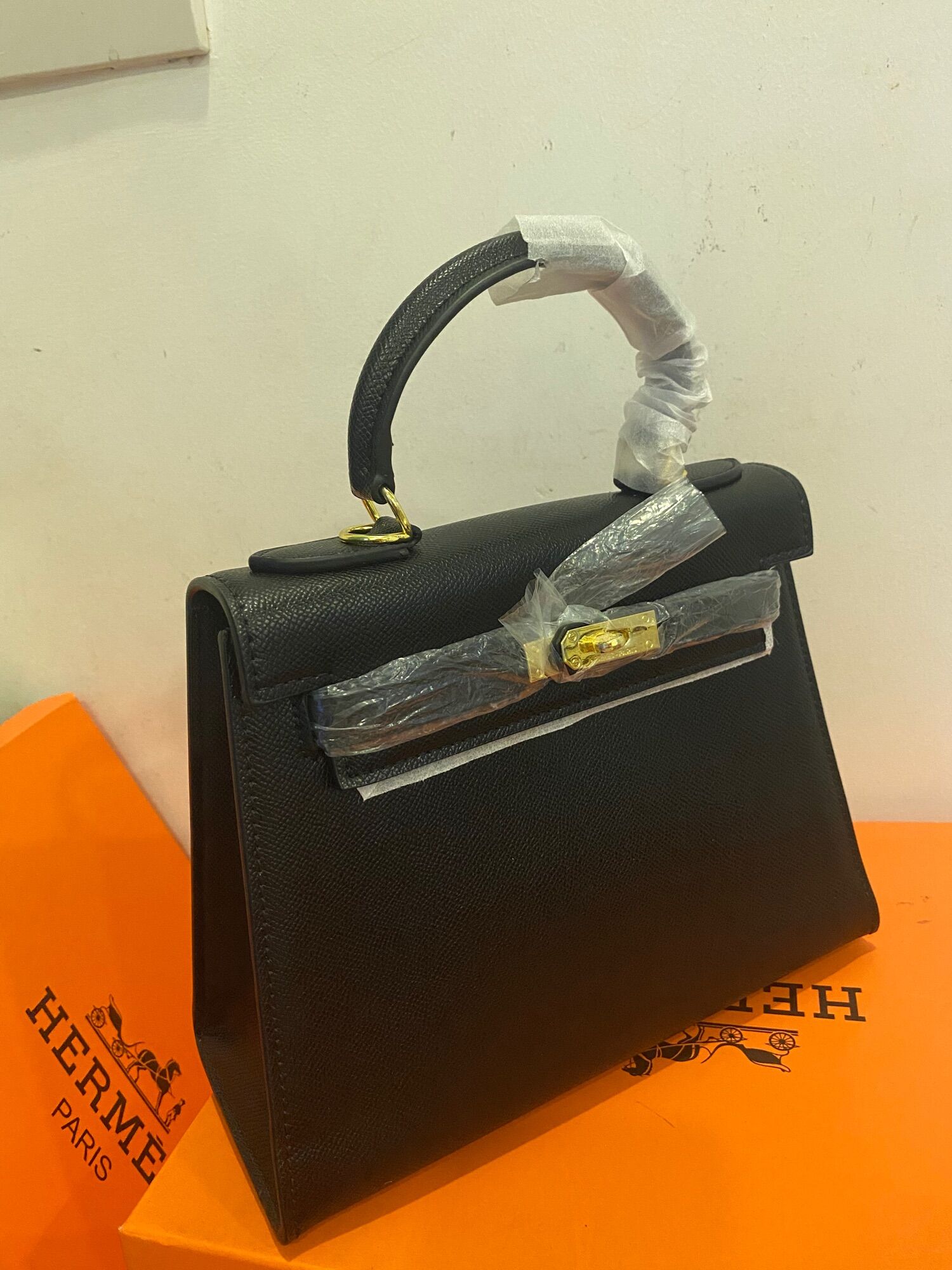 Túi Hmes kelly sz 25, tag vàng, fullbox  (màu xanh trend)