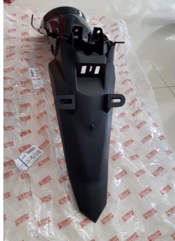 Dè sau bảng số chắn bùn exciter 135 5 số 2011-2013 yamha chính hãng