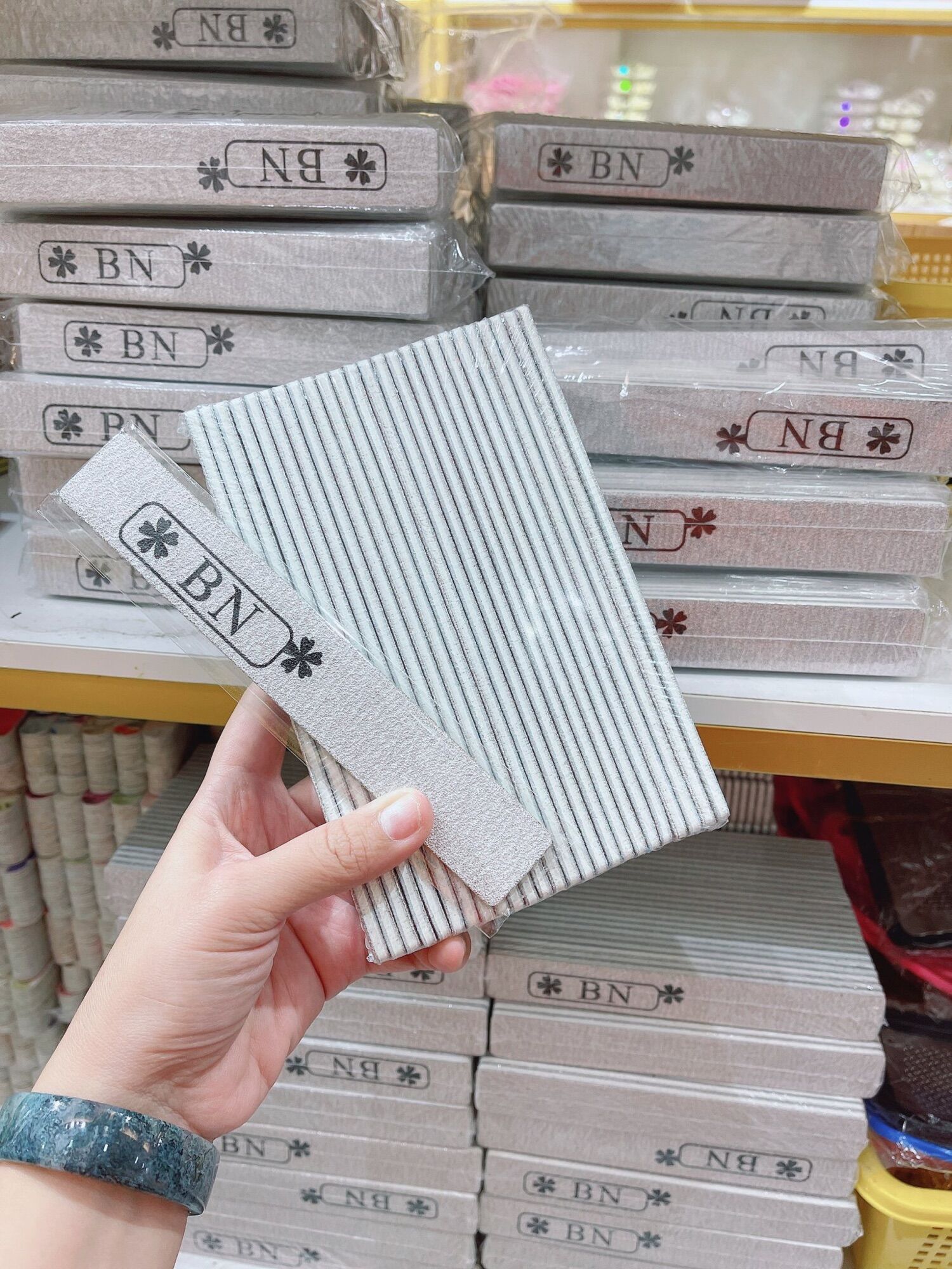 LẺ DŨA MÓNG BN CỰC BÉN 9k/CÂY