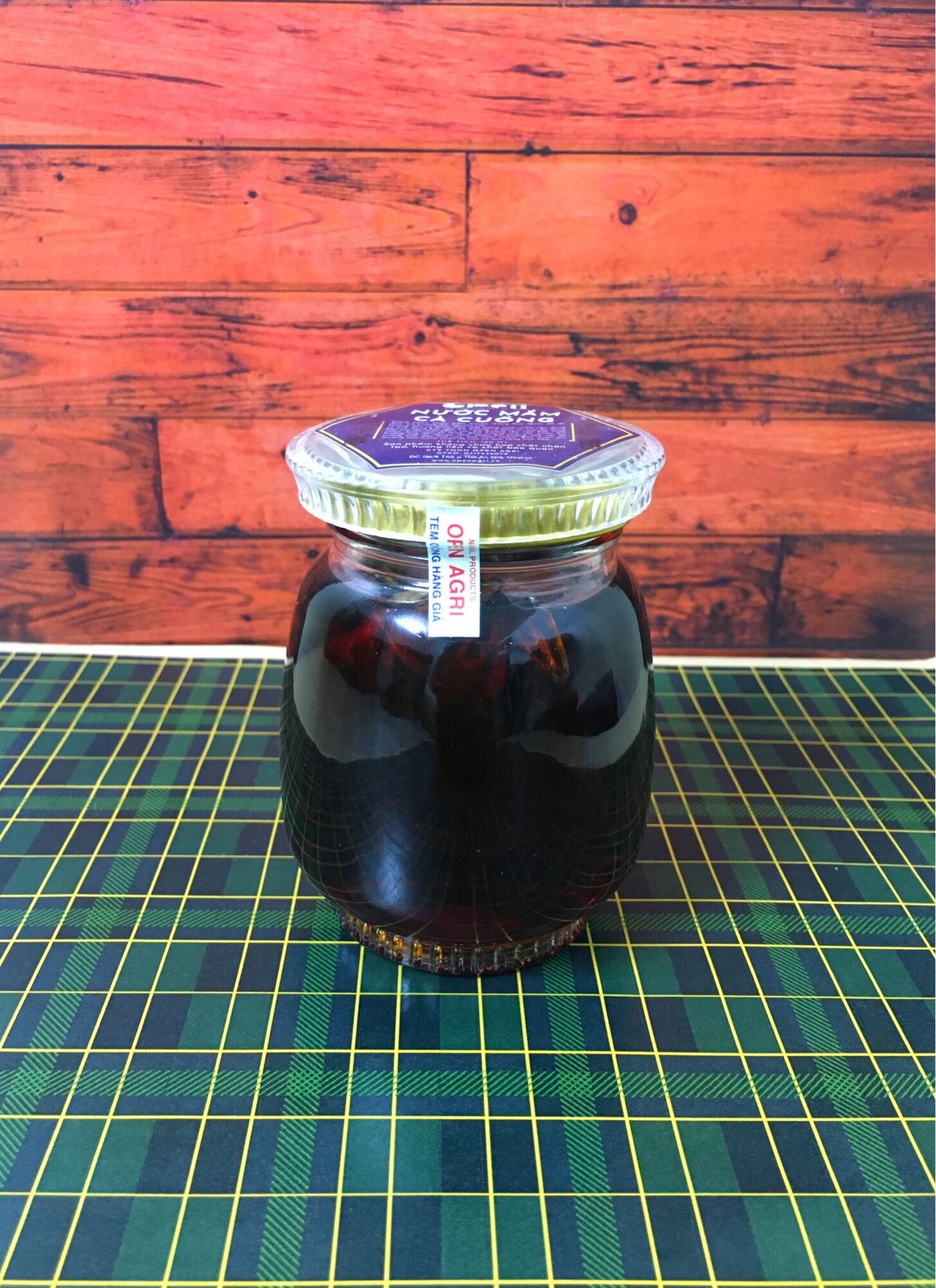 Nước mắm Cà Cuống (nguyên con)