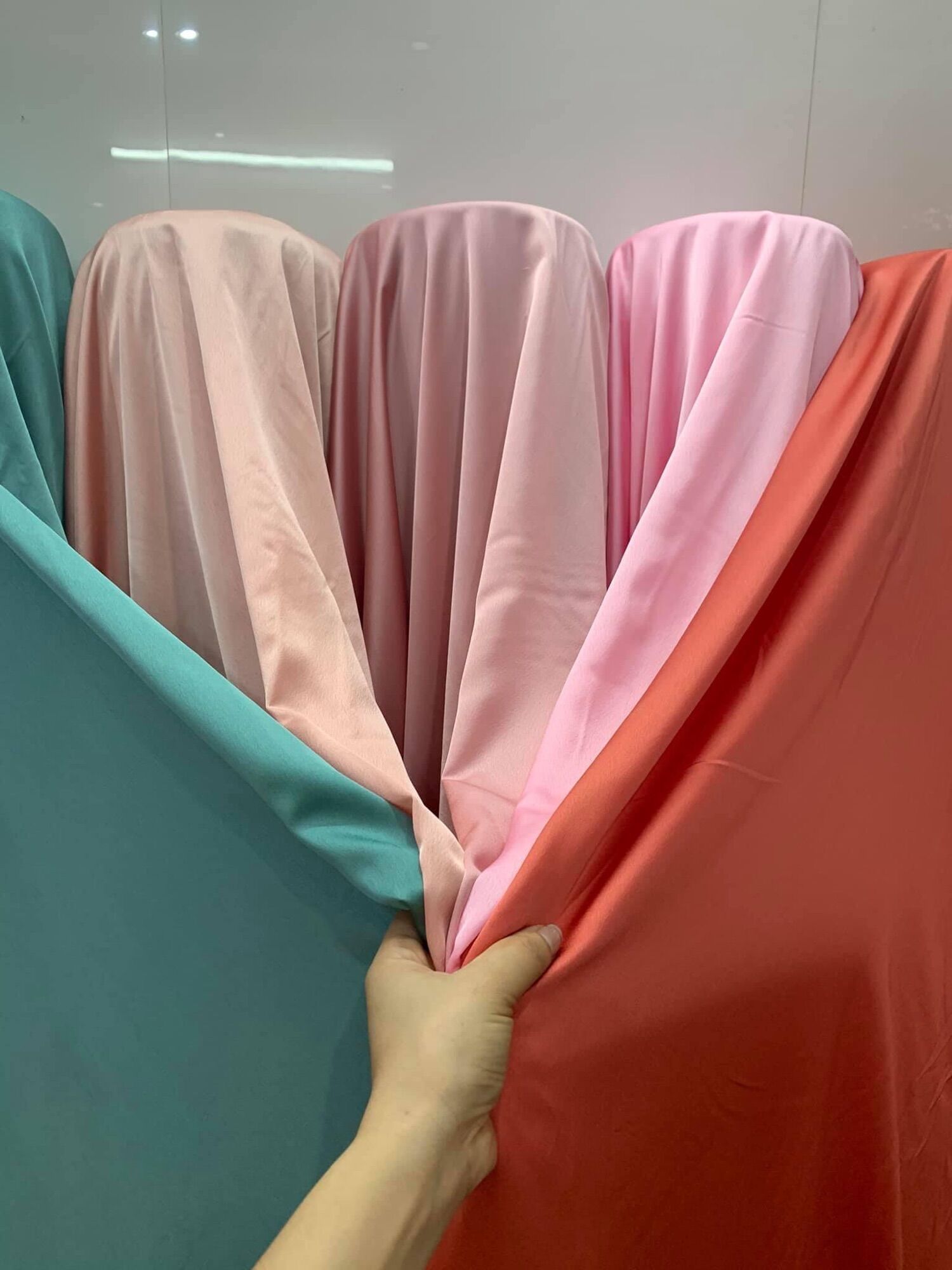 Vải Lụa Satin Đẹp Có Co Giãn Nhiều Màu Khổ 1.5m