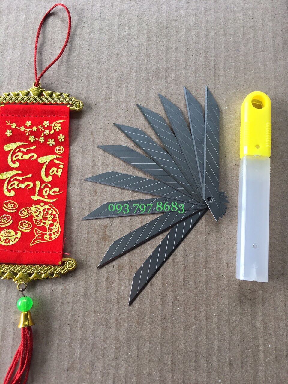 Combo dao rọc giấy mini Kapusi + lưỡi dao rọc giấy 30 độ