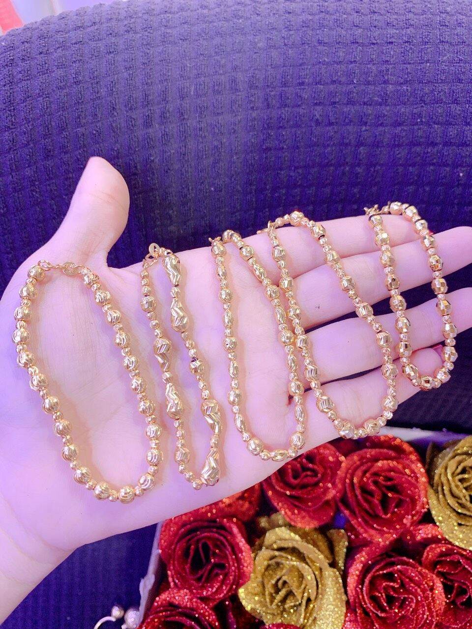 Lắc bi đeo mãi mãi không đen