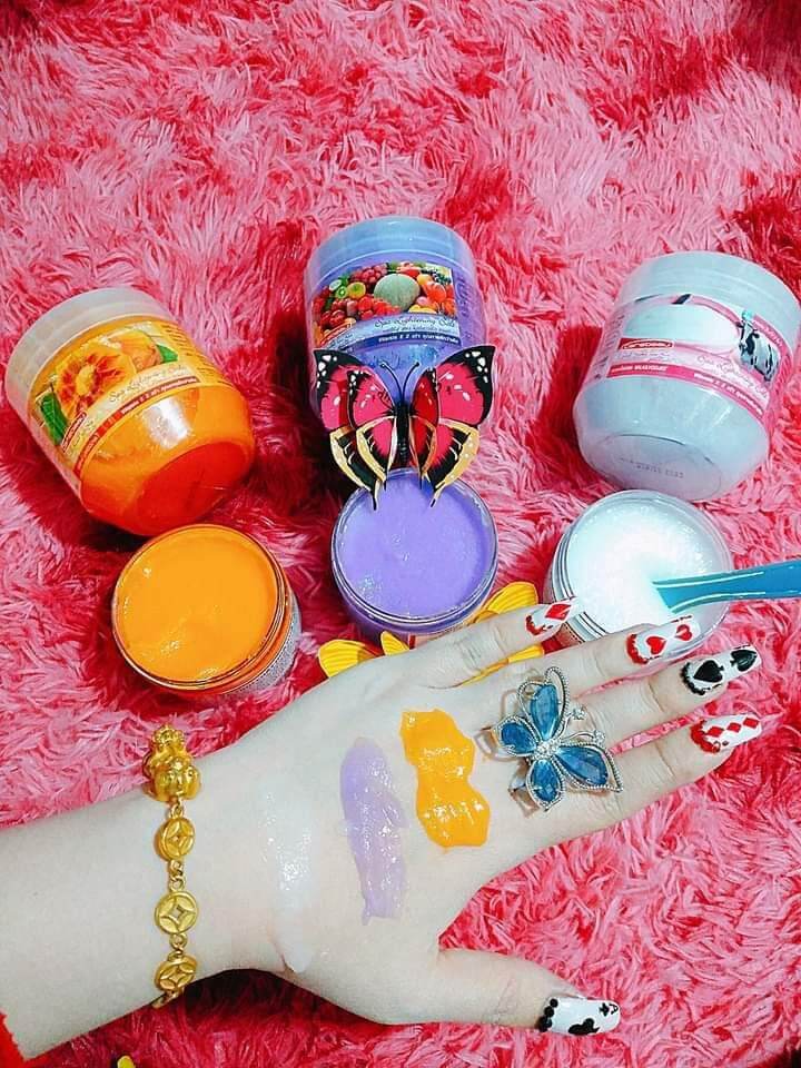 Muối tắm Thái Lan , được làm từ Trái cây , lên mũi rất thơm và dễ chịu .
