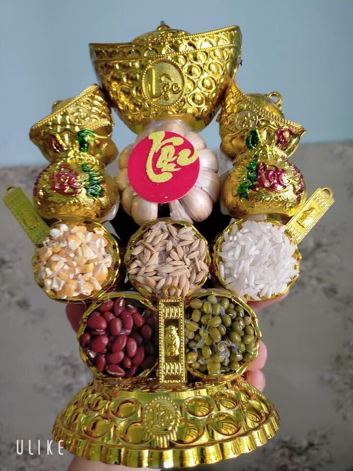 Tháp gạo đậu thần tài may mắn