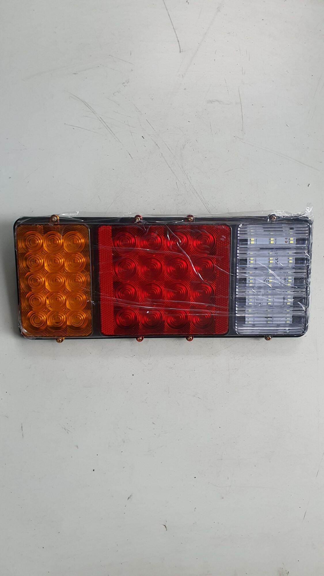 ĐÈN HẬU LED Ô TÔ 24V SD-2003A/SD2003D ( giá 1 cái)