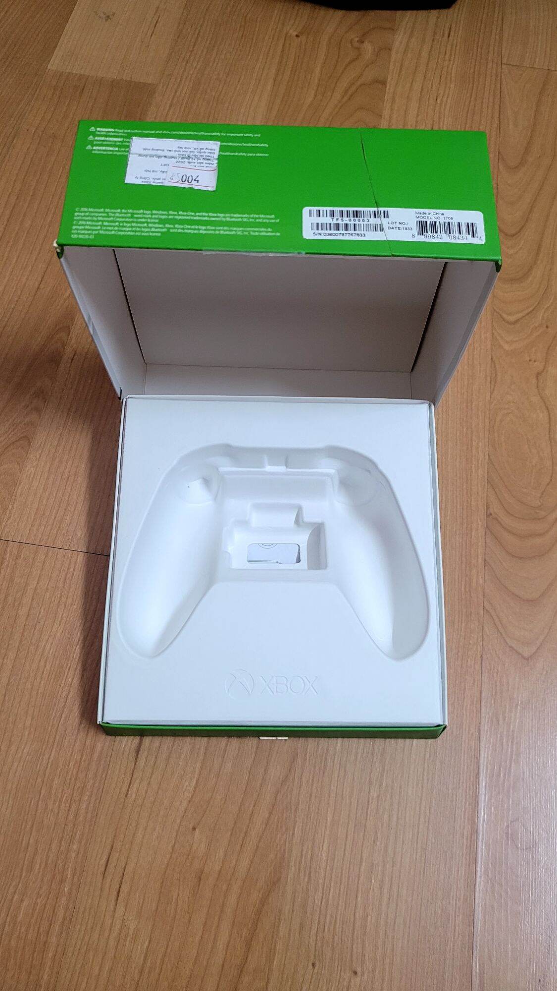 Tay cầm chơi game xbox one s trắng siêu lướt