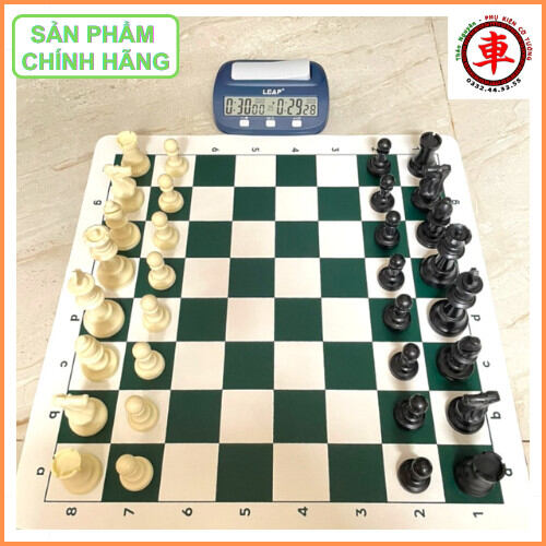 Bộ cờ vua tiêu chuẩn và đồng hồ