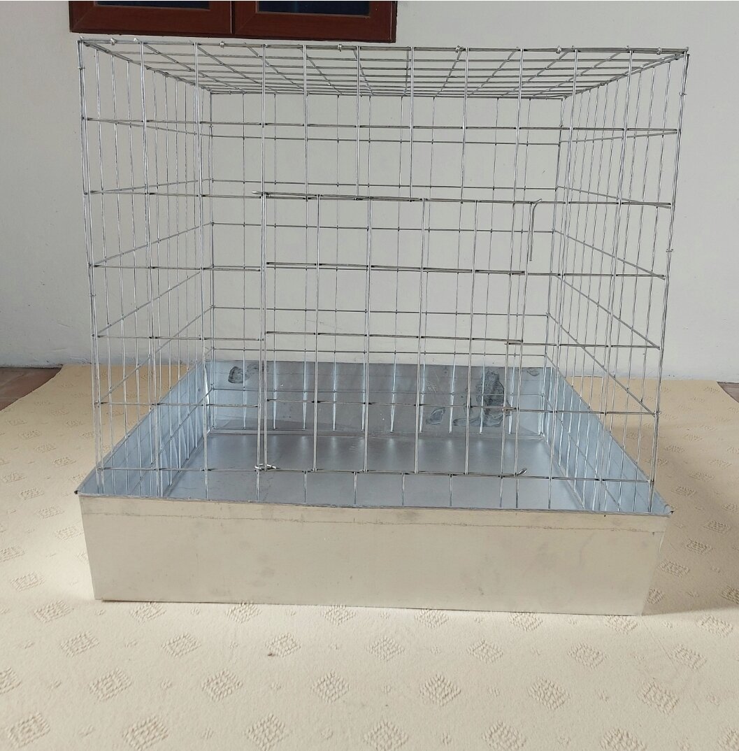 Lồng gà vuông sắt to 3,4li _ 6-7,5kg ( không khay )