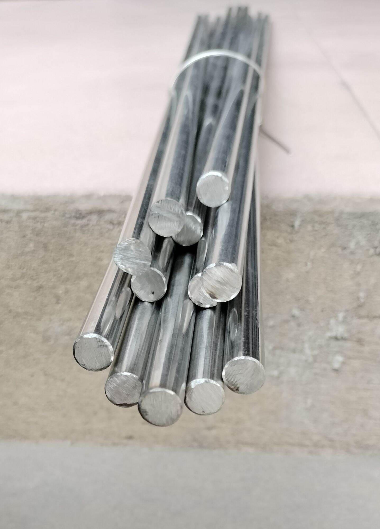 Combo 3 trục tròn Inox đặc phi 8mm mỗi thanh dài 1m