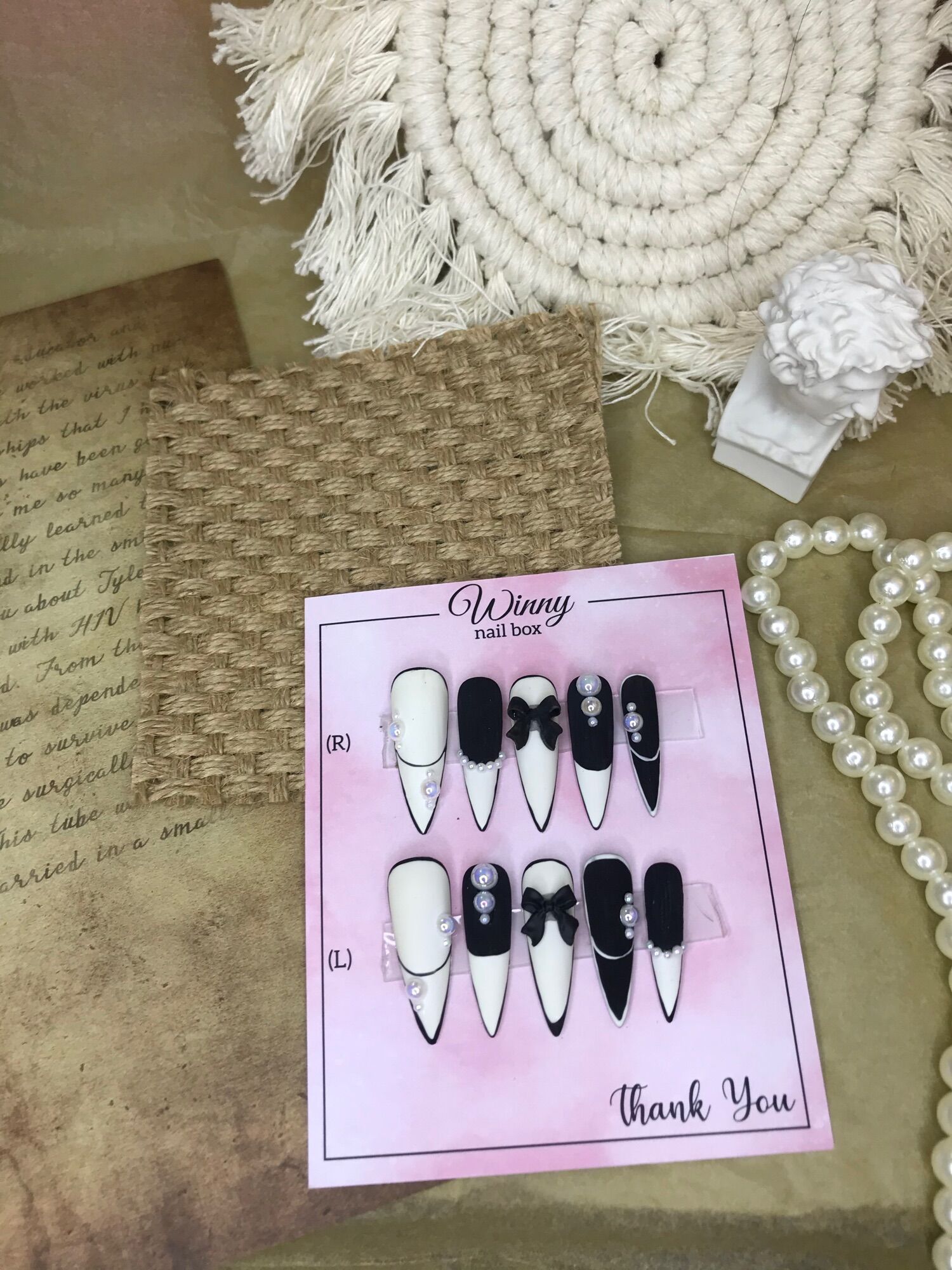 Nailbox móng up móng giả trắng đen nhám ngọc