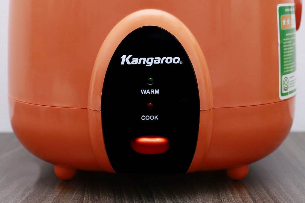 Nồi cơm điện Kangaroo 1.2 lít KG826S ( Hàng trưng bày )