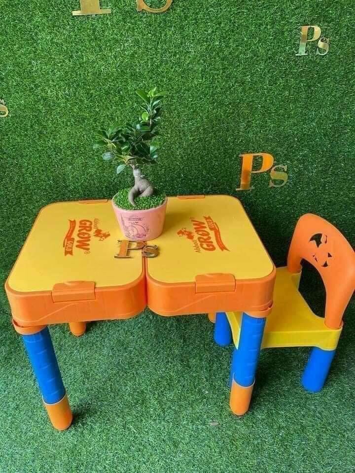 Bộ bàn ghế grow cho bé chịu lực 50 ký