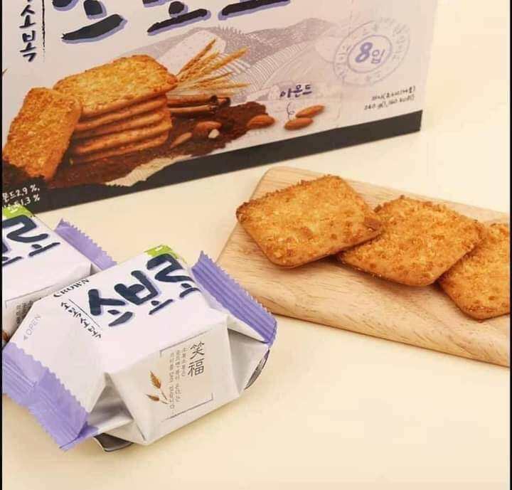 😍😍XẢ KHO  👌👌Giá : 7️⃣5️⃣k ✌️HSD: 1.2022  Bánh quy hạnh nhân nướng#CROWN (#Soboro Cracker) -Hàn Quốc     🌰 Dân Hàn đặc biệt ưa chuộng các loại bánh quy hạnh nhân nghiền/ bào mỏng, vì vậy ko lấy làm lạ đây là #bestseller của Crown trong nhiều năm liền