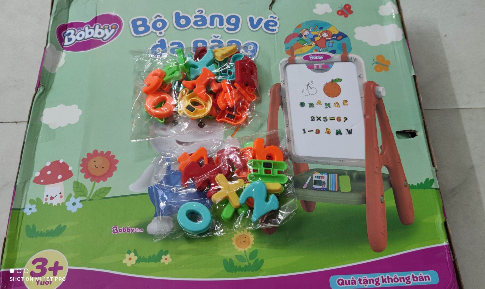 Bộ bảng vẽ đa năng cho bé, quà tặng Bobby