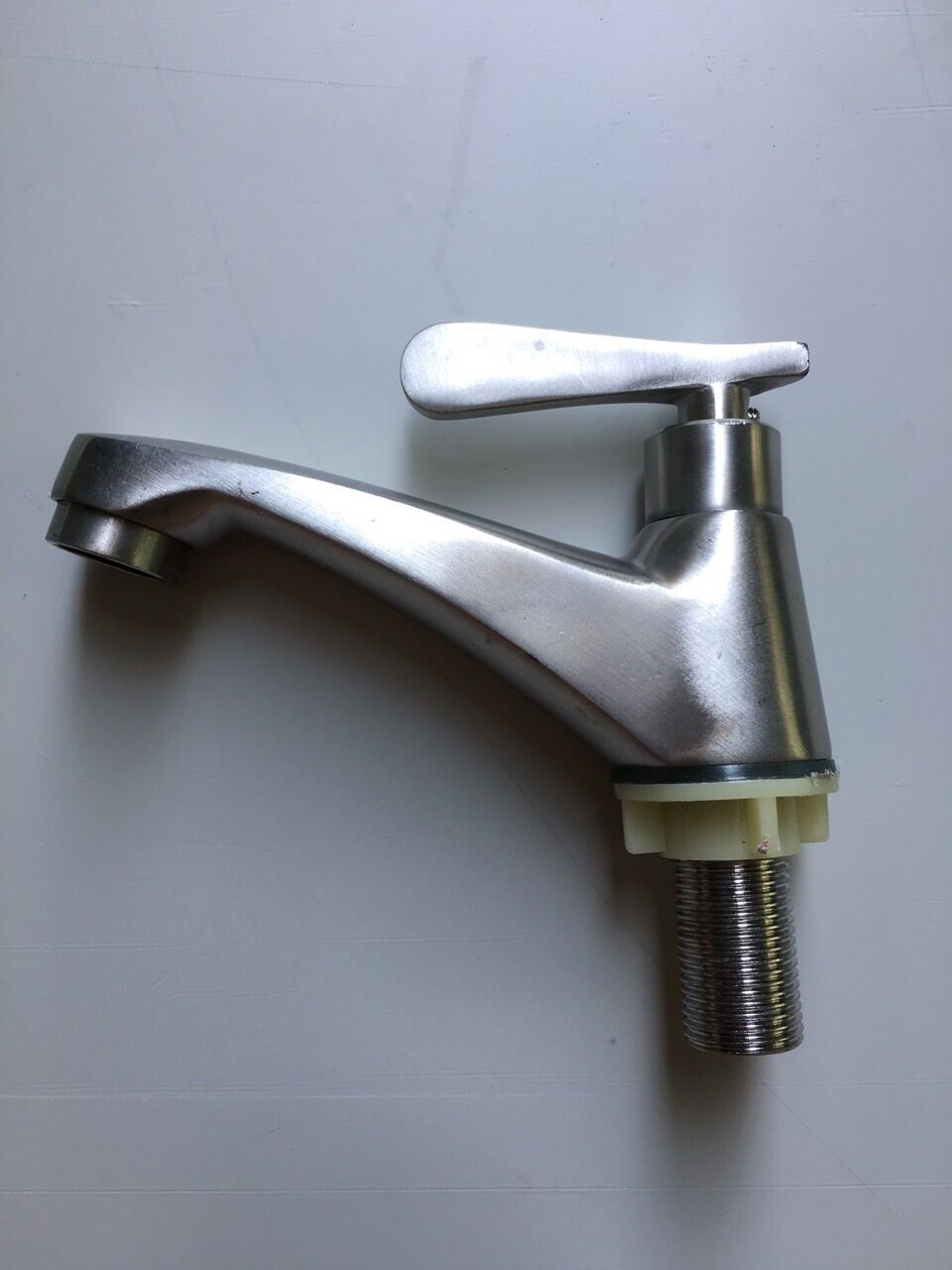 Vòi lavabo inox 304 cao cấp