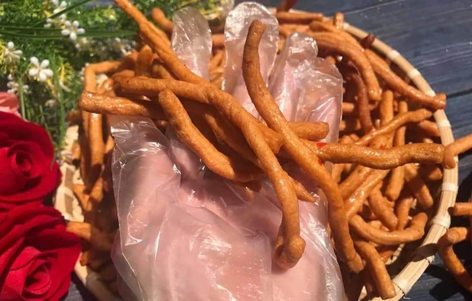 Bánh que củi sốt bơ cay 1kg