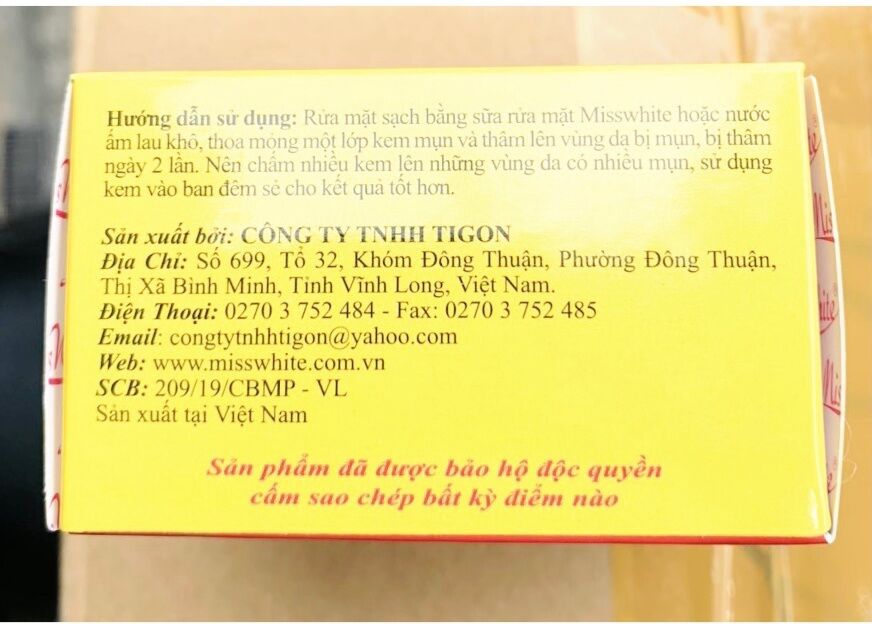 KEM MỤN CHỐNG THÂM