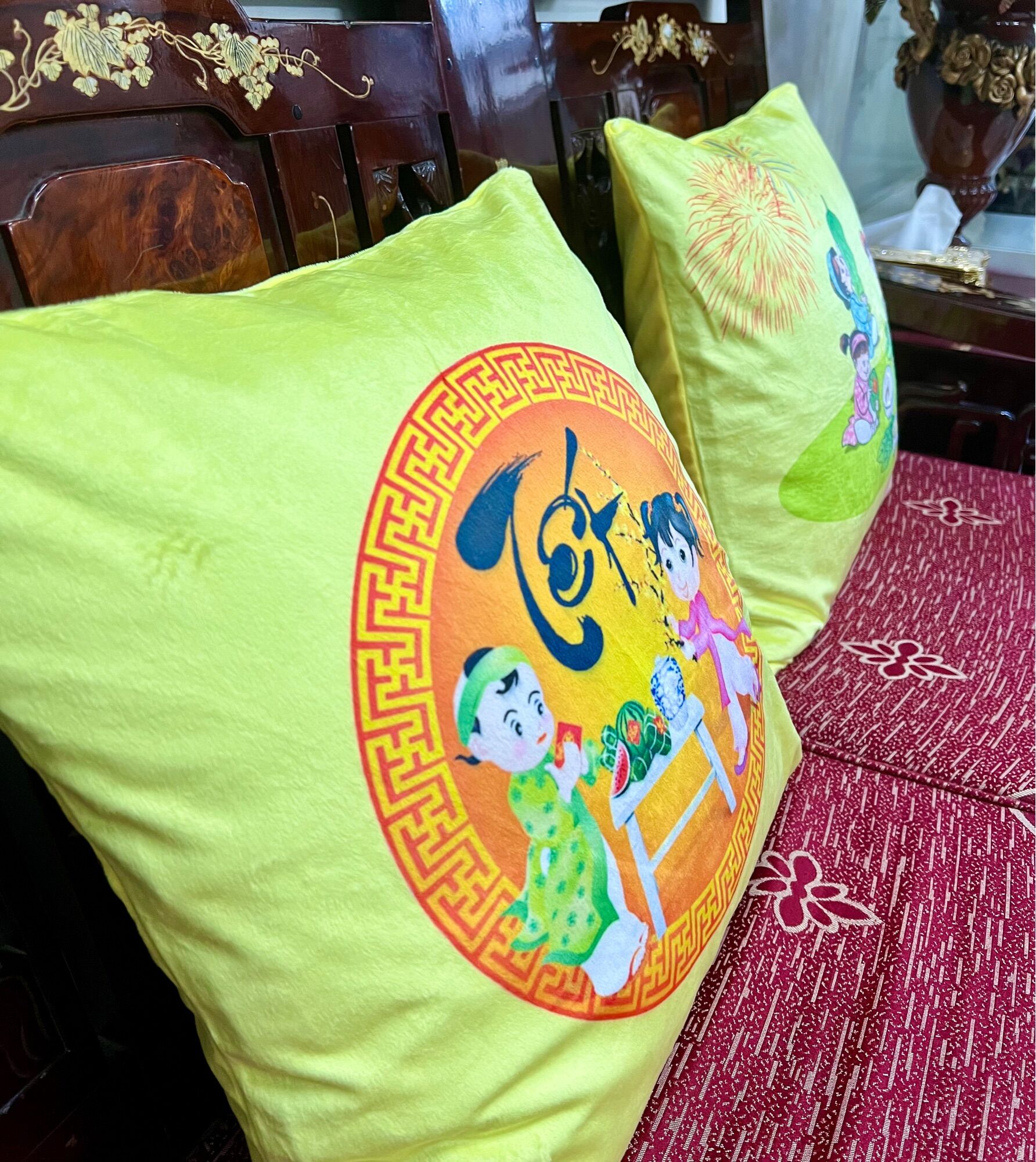 Set 2 vỏ gối Tết vàng 45-45cm