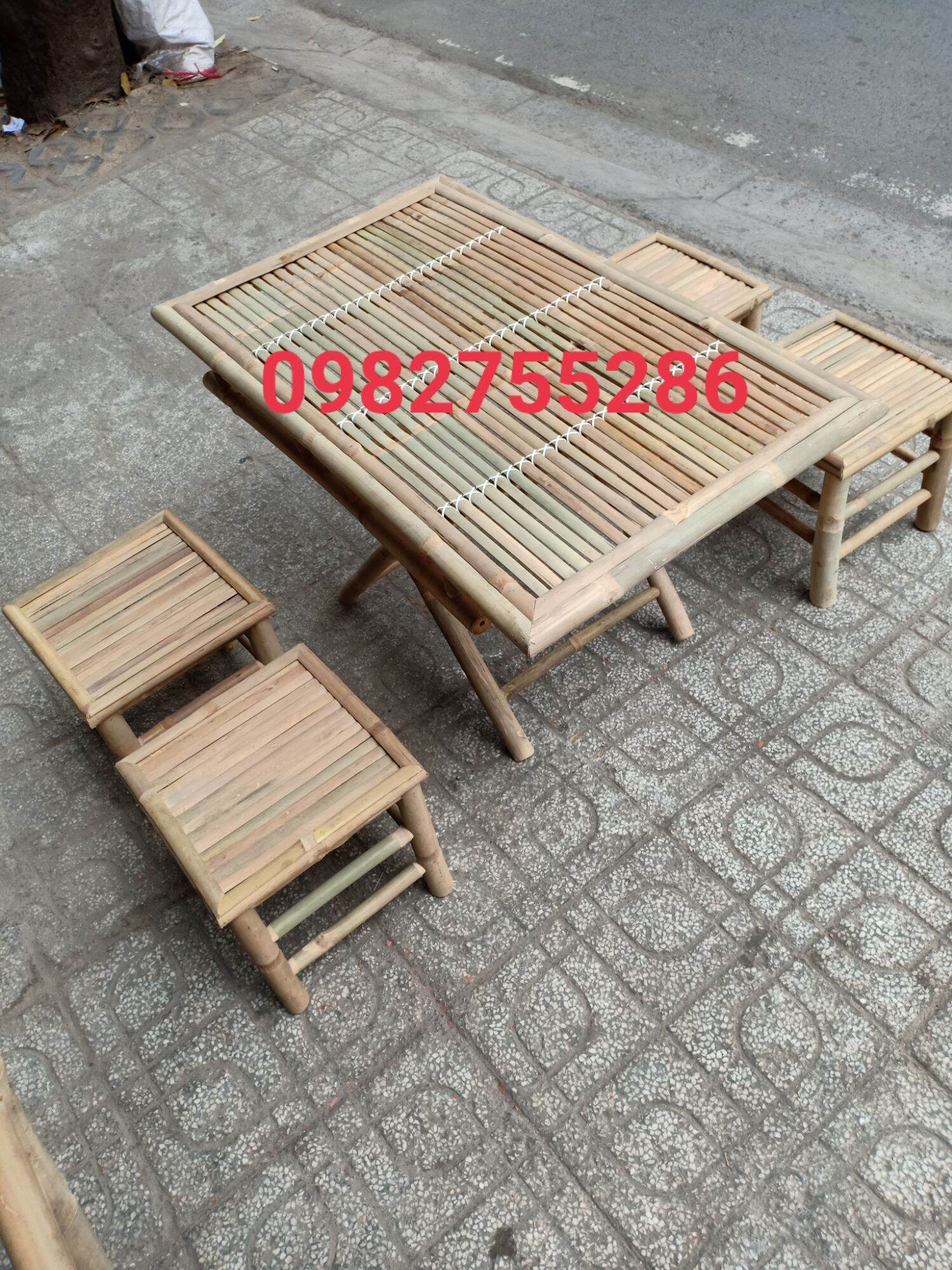 bộ bàn ghế tre [1 bàn xếp 90* 4 đôn]