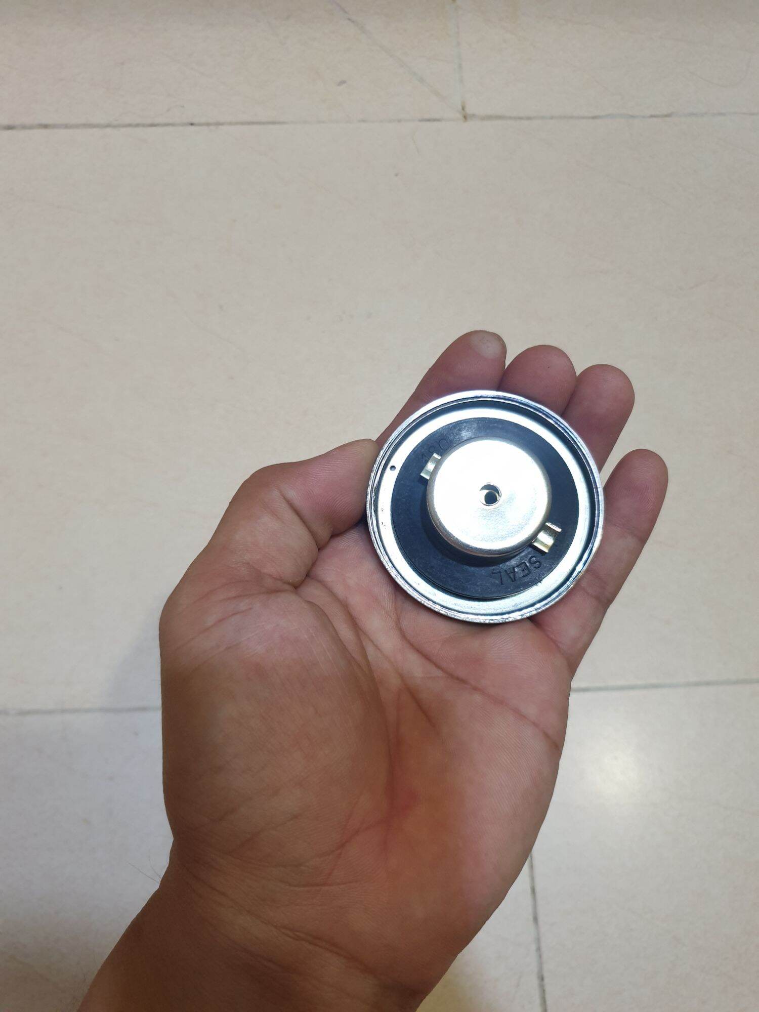 nắp xăng xe 67