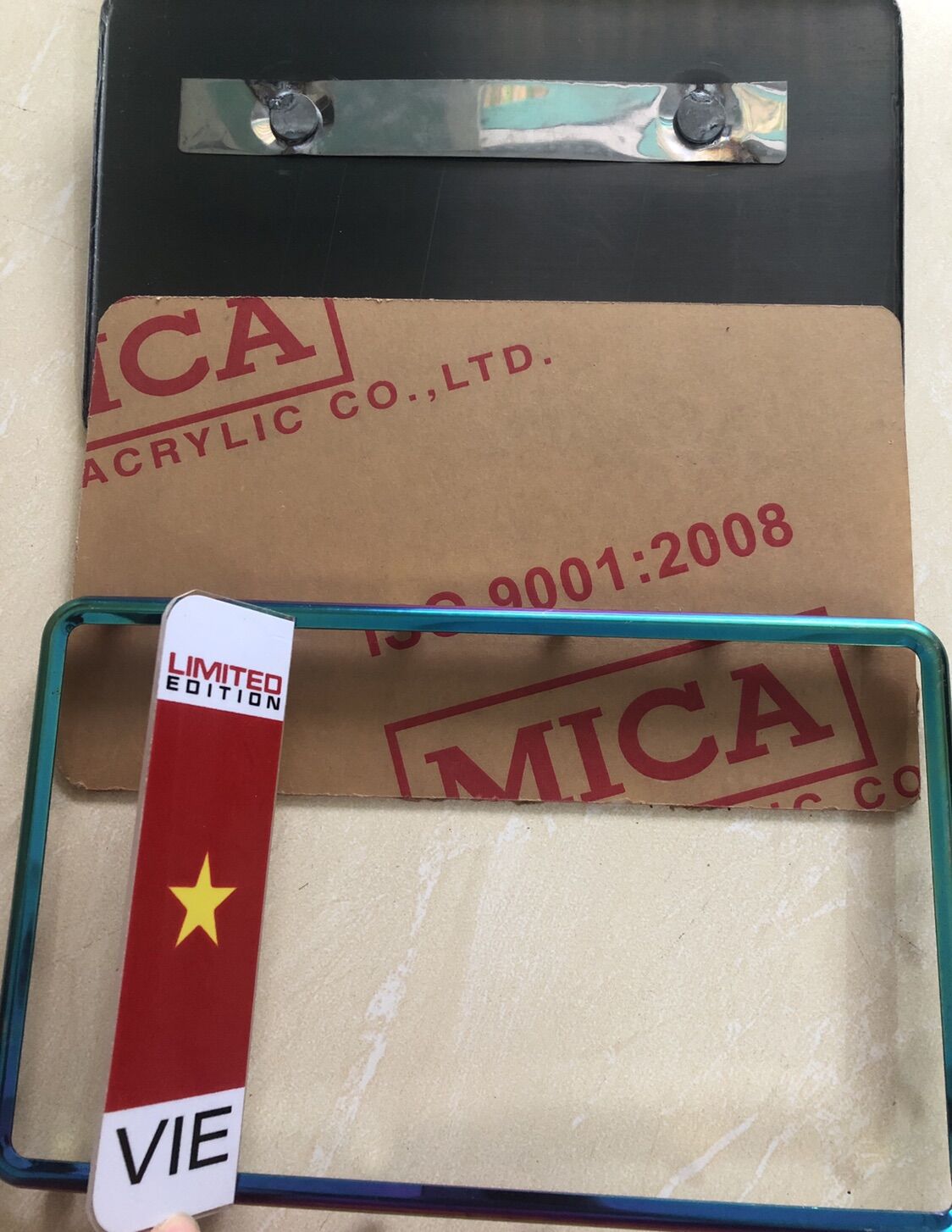 [HCM]KHUNG BIỂN SỐ XE MÁY CÓ CỜ + MICA (FULL BỘ)