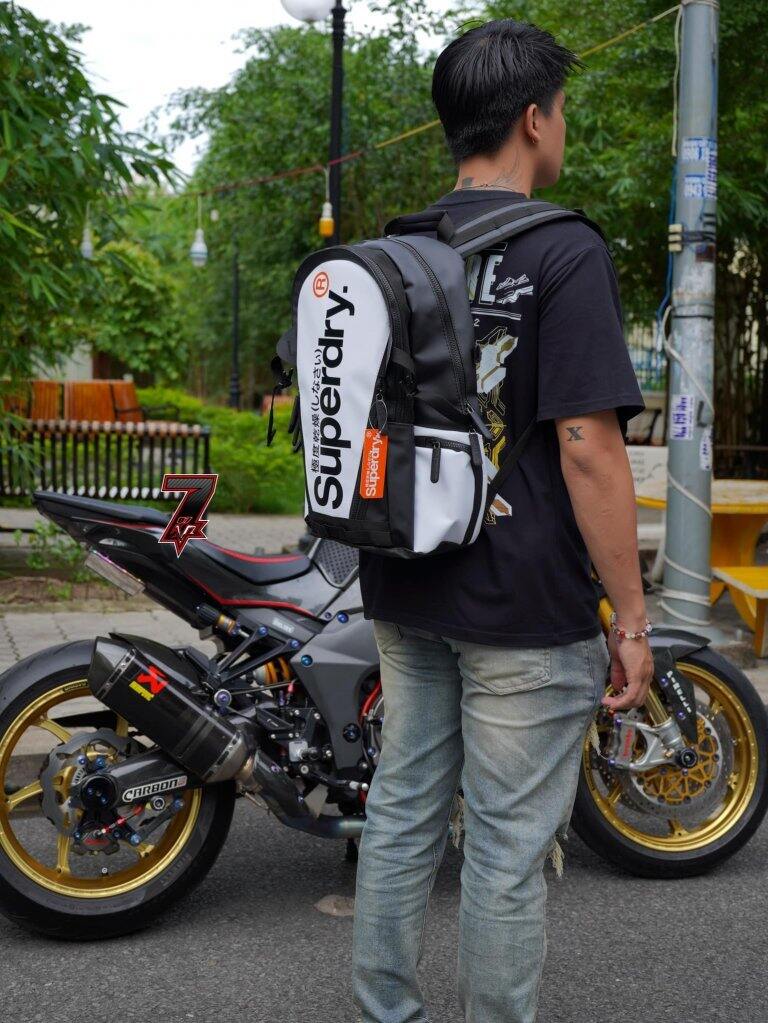 Balo laptop chống nước Superdry