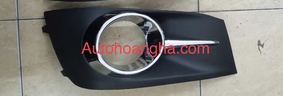 Ốp đèn gầm xe toyota fortuner 2012-2015